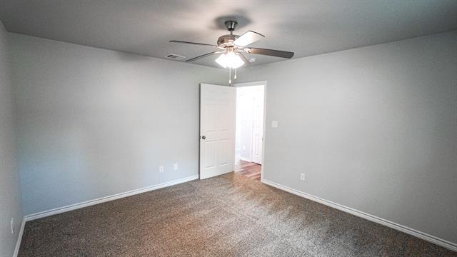 Building Photo - 917 Redoak Dr