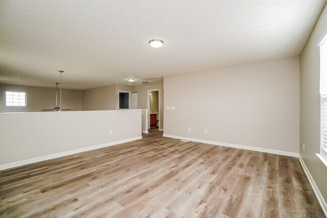 Building Photo - 4880 Grimm Dr