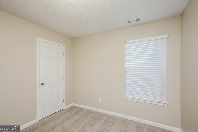 Building Photo - 444 Townsend Bend