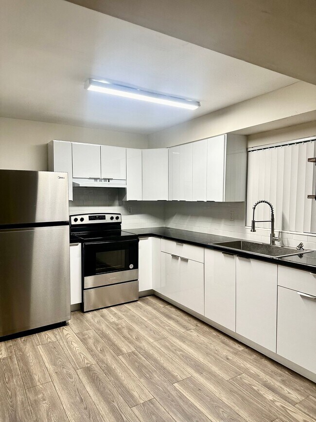 Building Photo - Charming 1b1b for rent in Miami Gardens On...