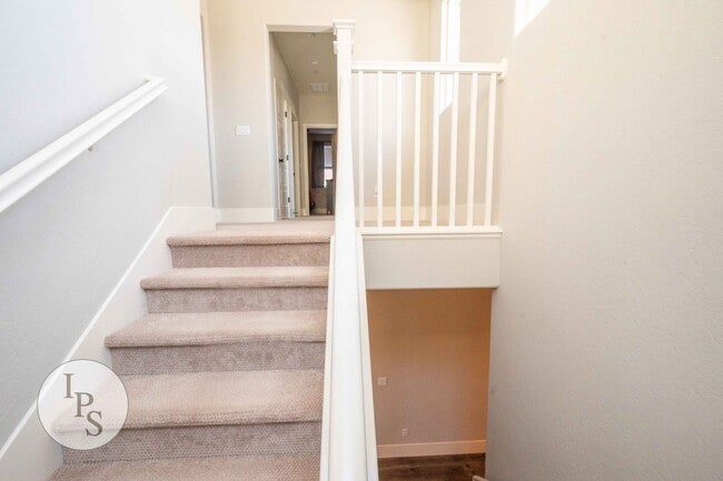 Building Photo - Madera Tesoro Viejo - Beautiful Hillside Village 2-Story Home, 4BR/3BA, SOLAR, Community Pool + L...