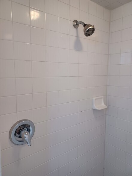 Building Photo - 4233 Chouteau Ave