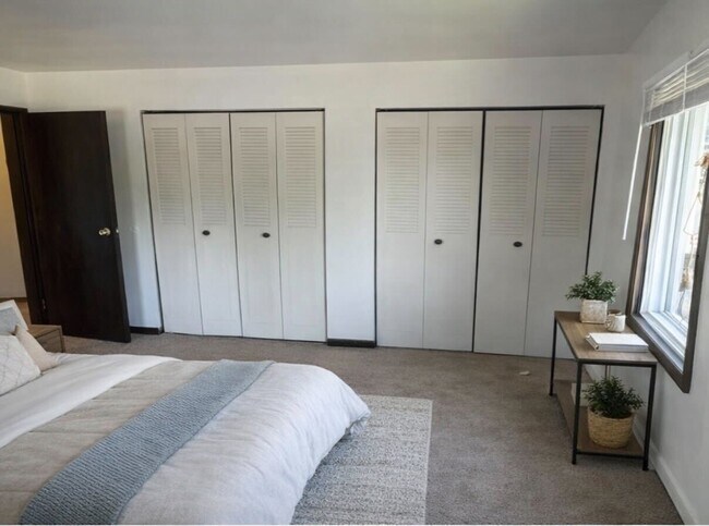 Building Photo - 1847 Canal St