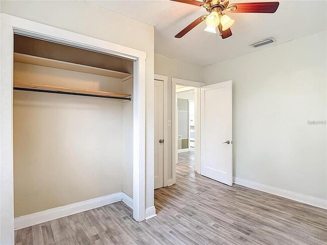 Building Photo - 1008 E 24th Ave