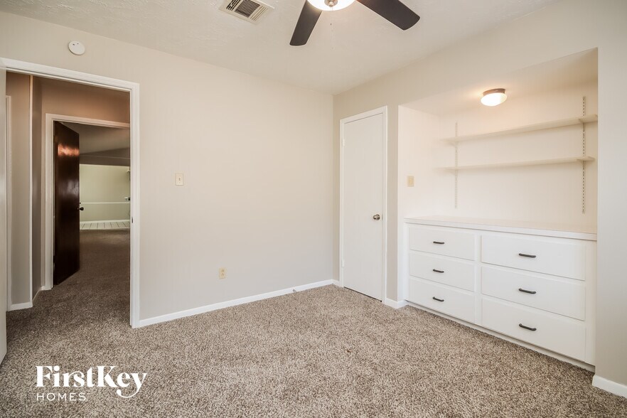 Building Photo - 4515 Tuscarora St