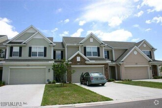 Building Photo - 6390 Autumn Berry Cir