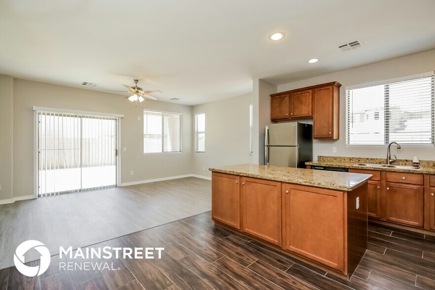 Building Photo - 9413 W Payson Rd