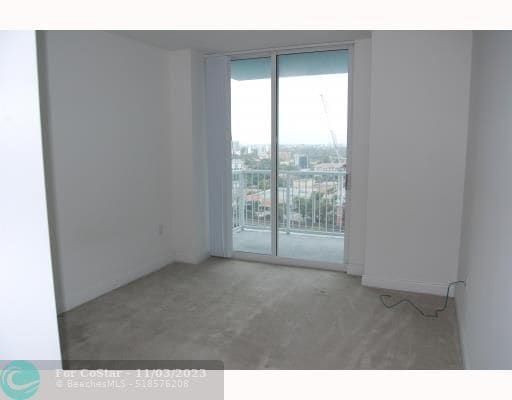 Building Photo - 1250 S Miami Ave