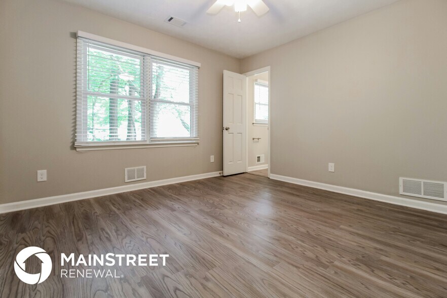 Building Photo - 2673 Green Valley Ct