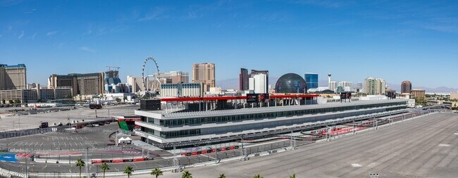 Building Photo - 205 E Harmon Ave