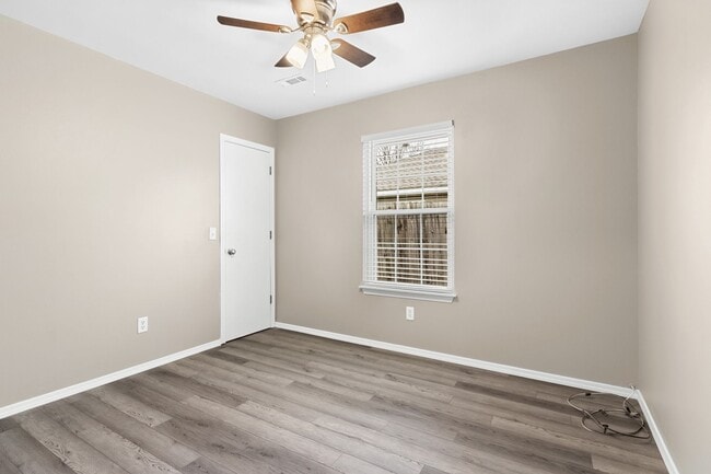 Building Photo - Completely Renovated Springdale Home - Clo...