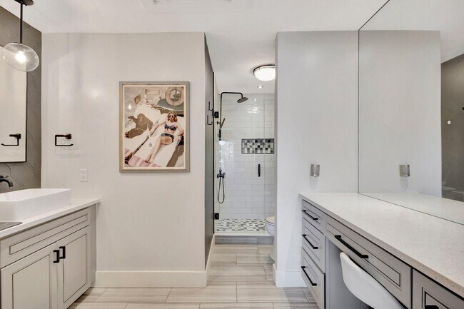 Building Photo - 13400 Bedford Mews Ct