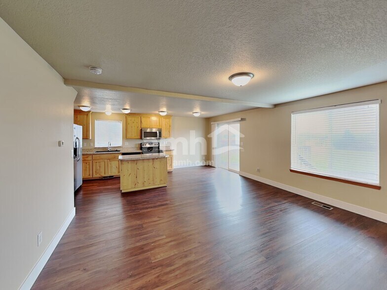 Building Photo - 2522 Char Cir NW