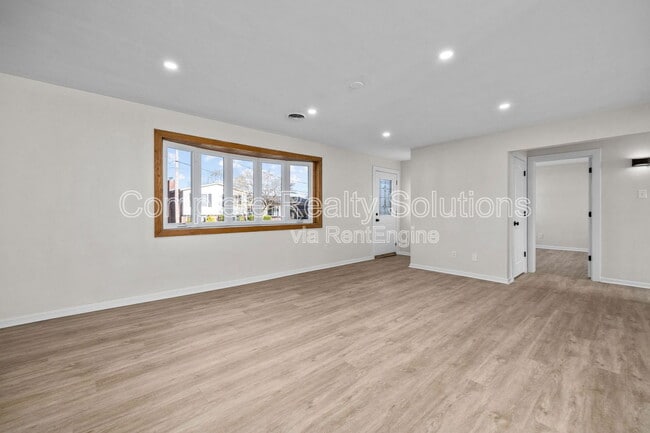 Building Photo - 1503 Wexford Ave