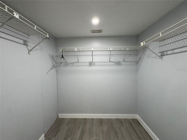 Building Photo - 3031 Willow Green Dr