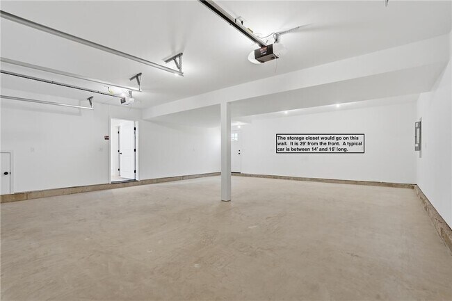Building Photo - 2905 Roosevelt St