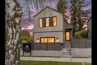 Building Photo - 2806 W Dravus St