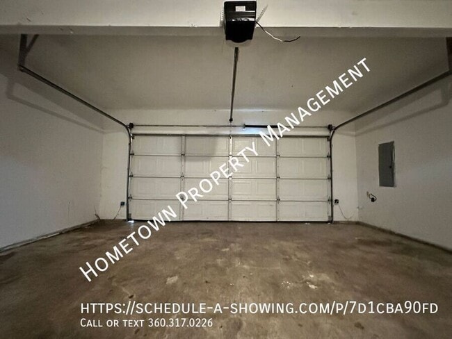 Building Photo - 4206 Wonderwood Ln SE