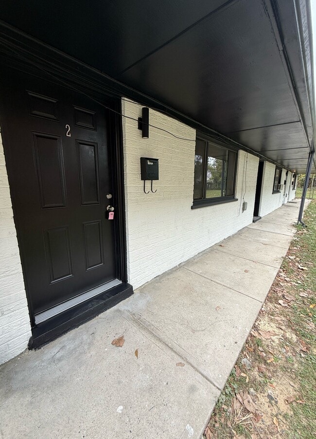 Building Photo - Kirkup Ave