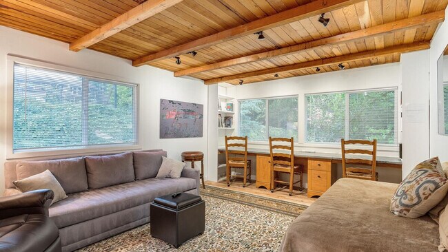 Building Photo - 13006 NE 149th St