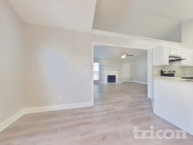 Building Photo - 1003 Cambridge Oaks Dr