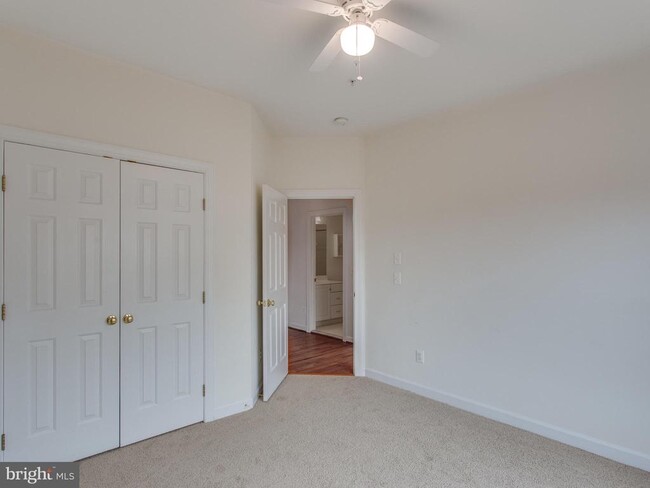 Building Photo - 701 Fitzhugh Way