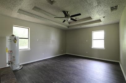 Building Photo - 811 Clyde St