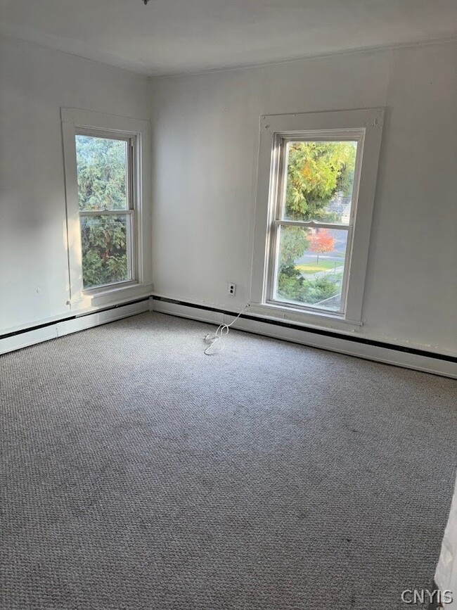 Building Photo - 319-321 Herkimer St