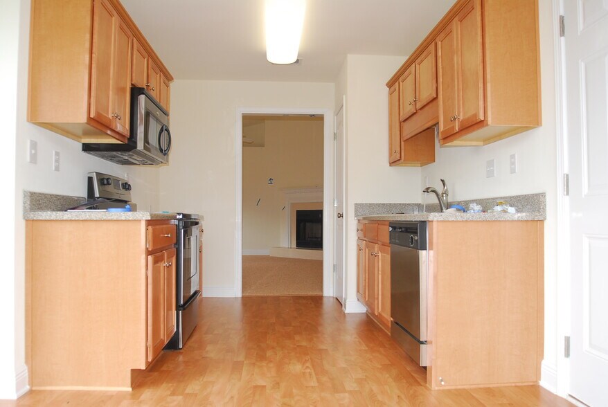 Building Photo - 17977 Restoration Cir