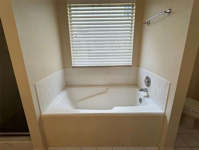 Building Photo - 14707 Cypress Meadow Dr