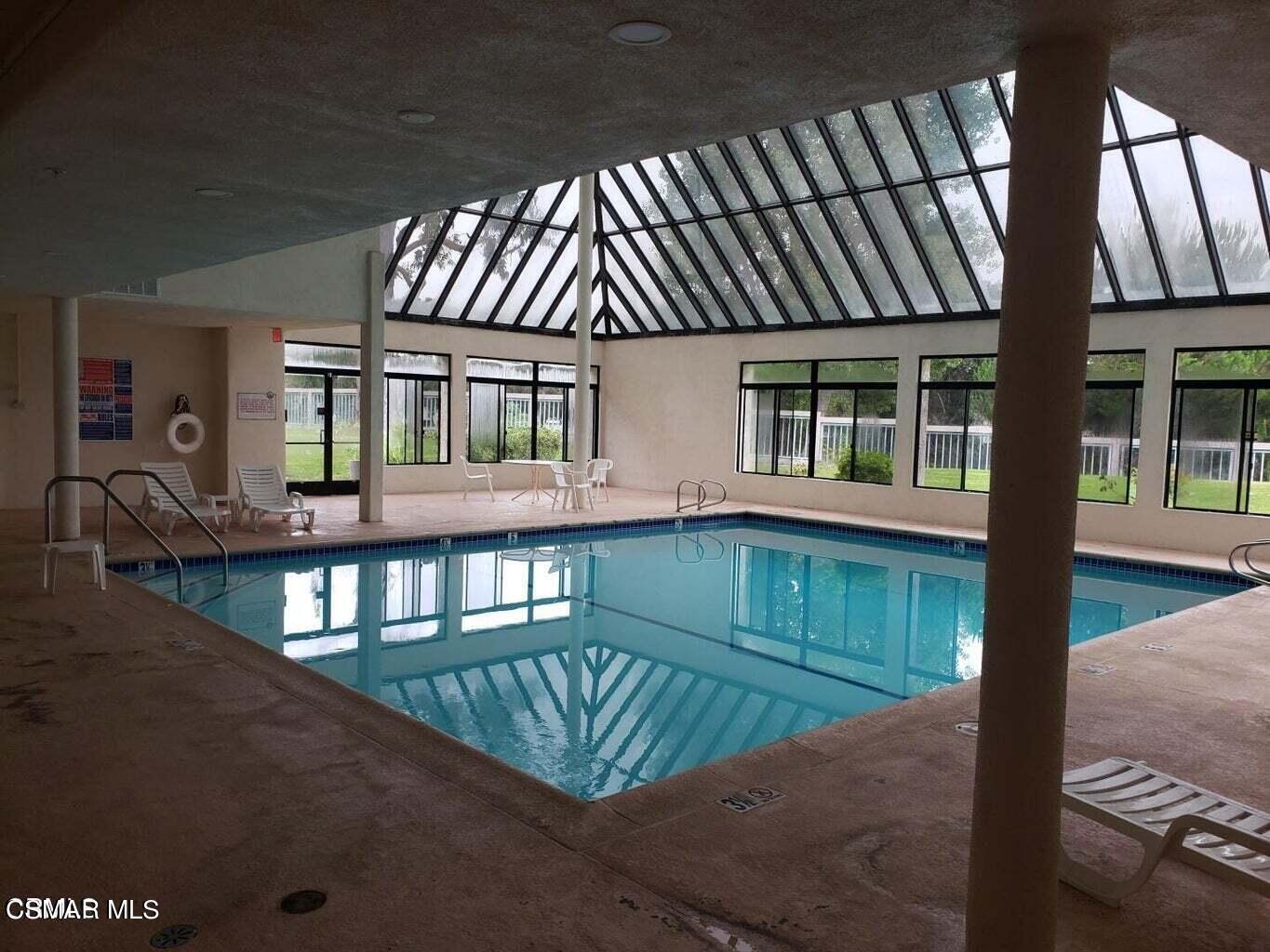 Building Photo - 416 Shoreview Dr