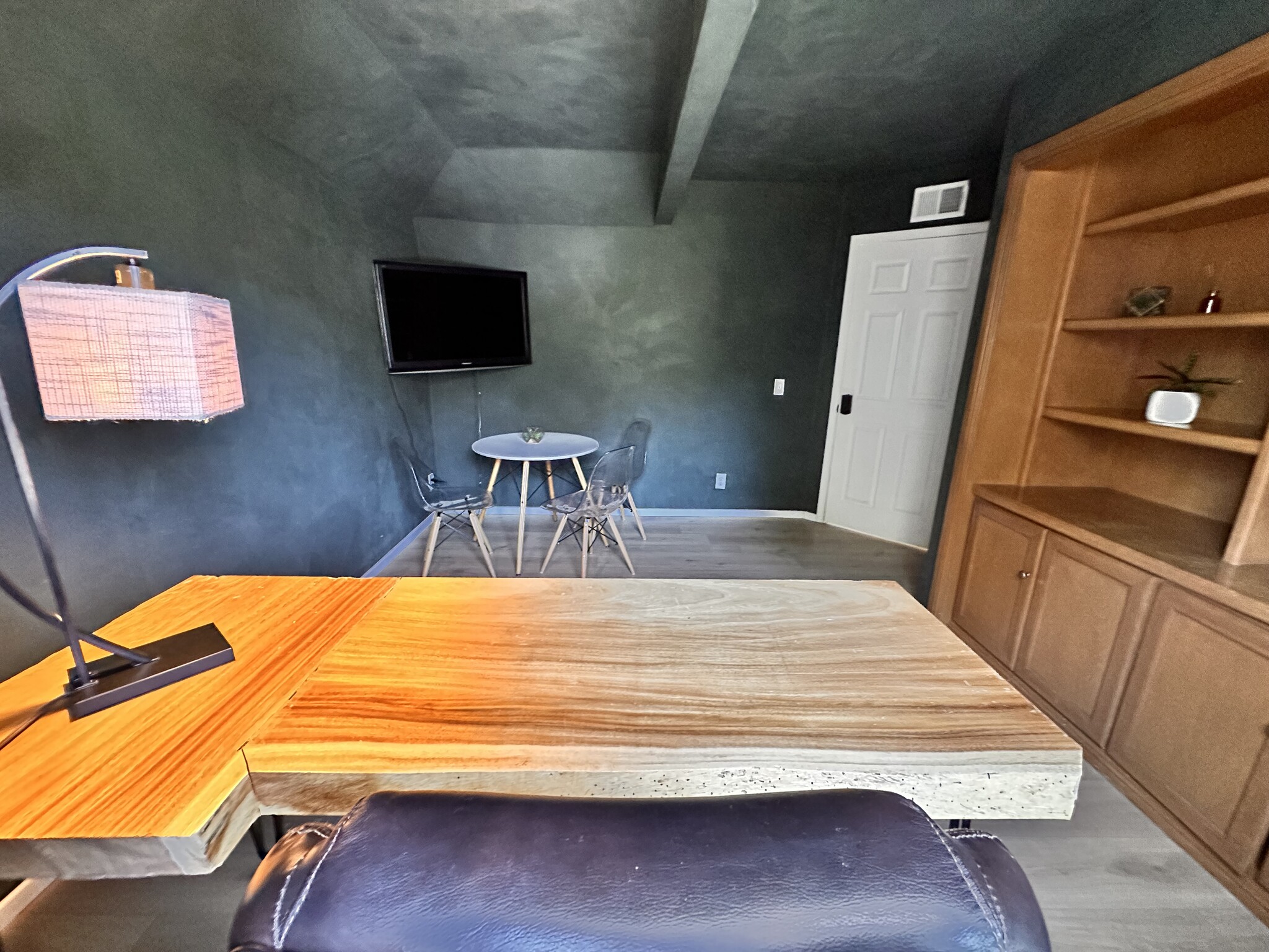 Building Photo - 23257 Joaquin Ridge Dr