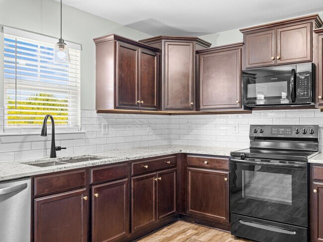 Building Photo - Eastport Subdivision
