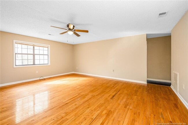 Building Photo - 1709 Sandy Run Rd