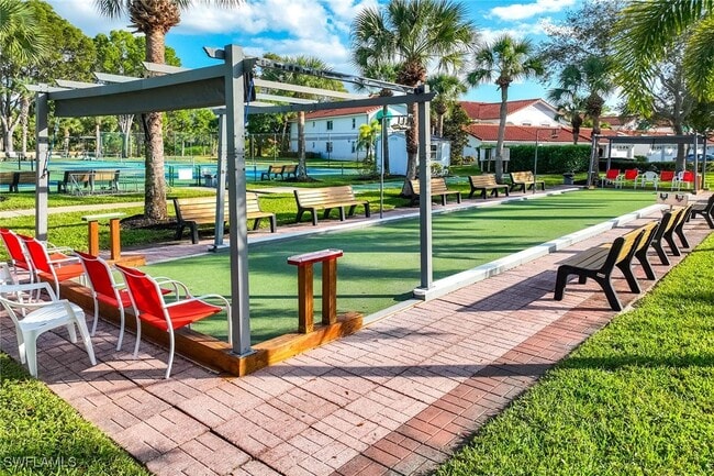 Building Photo - 640 Luisa Ln