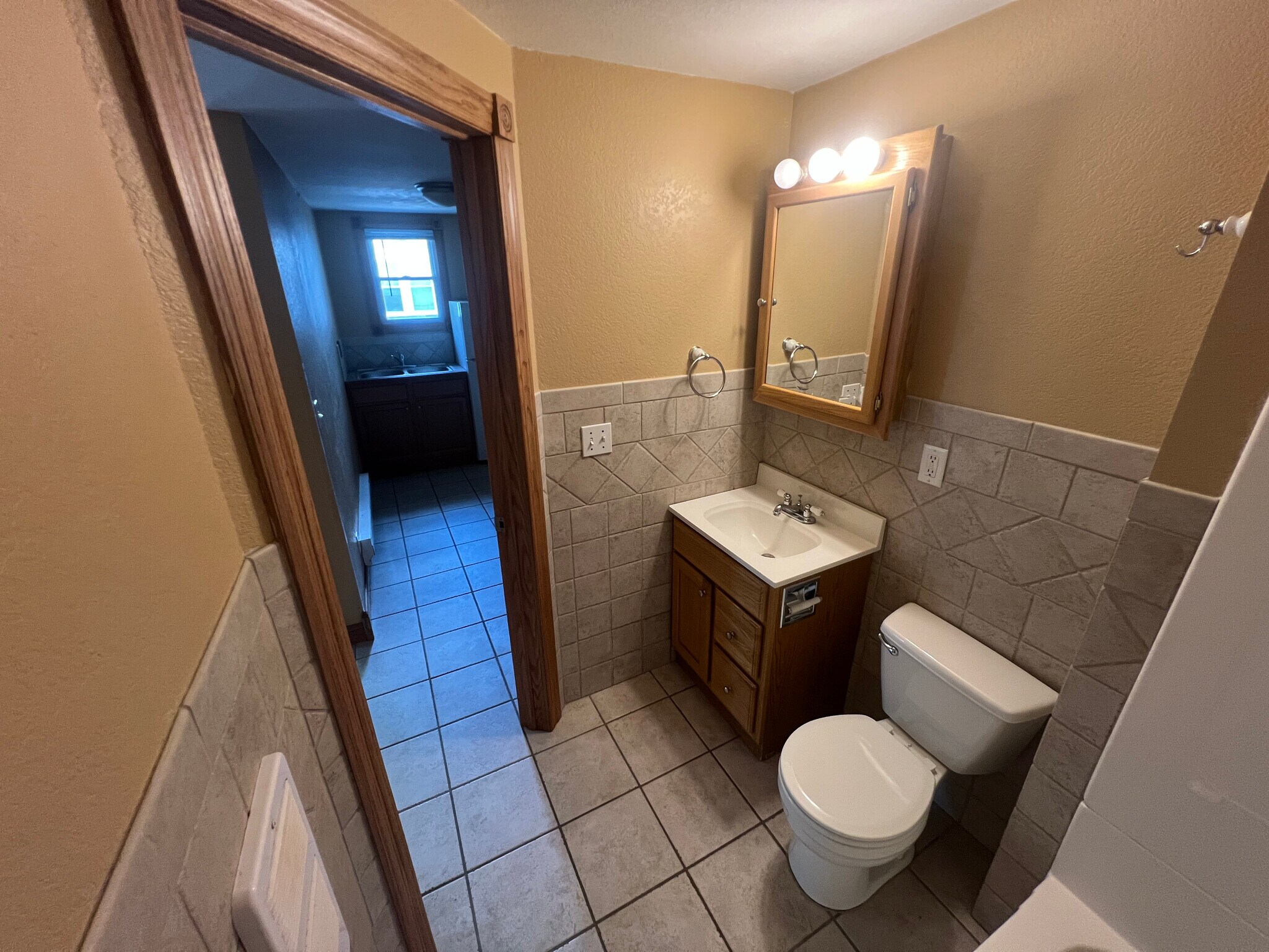 Building Photo - 221 8th St S