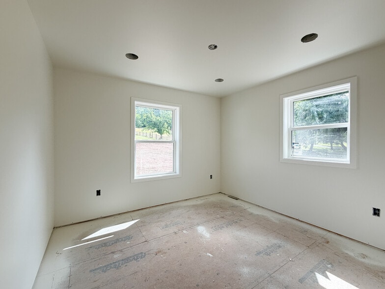 Building Photo - 501 Black Horse Rd