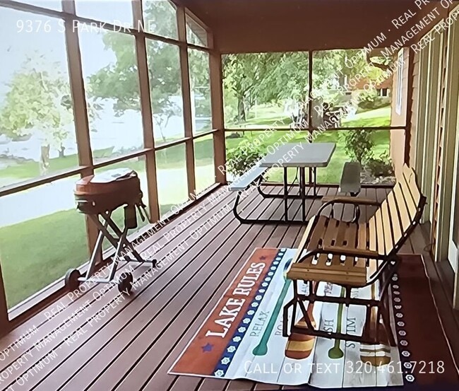 Building Photo - 9376 S Park Dr NE