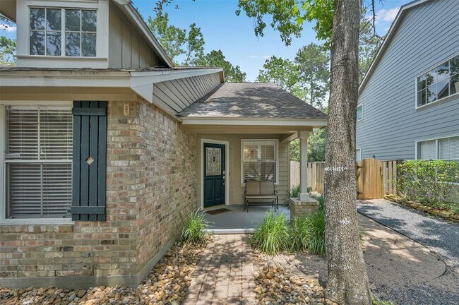 Building Photo - 24 E New Avery Pl