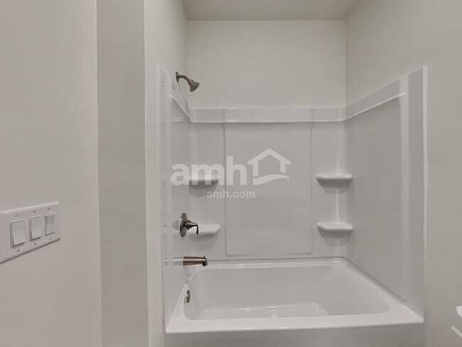 Building Photo - 709 Alcovy Ml Pk