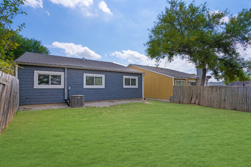 Building Photo - 4107 Sunrise Glade Dr