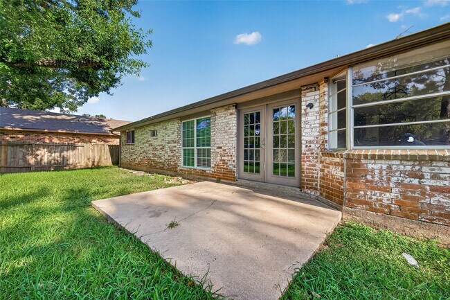 Building Photo - 19326 Leafwood Ln