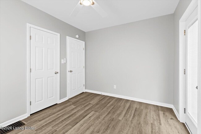 Building Photo - 1018 S 47th St