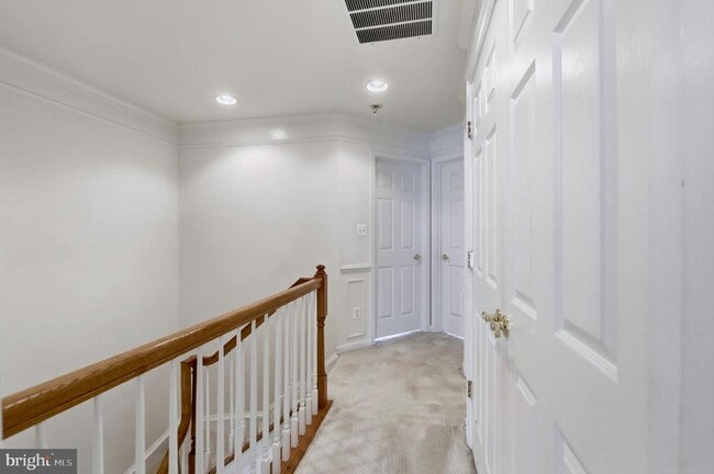 Building Photo - 24652 Siltstone Square
