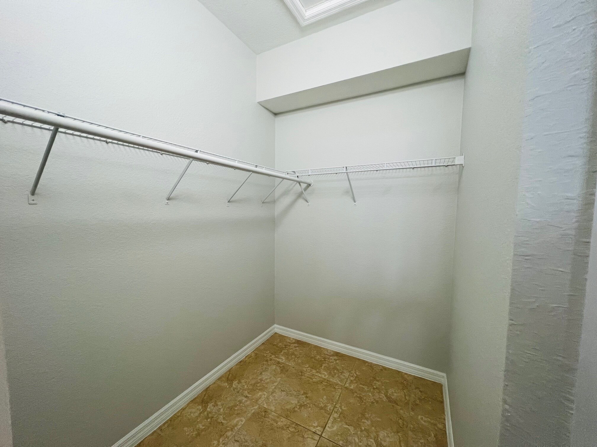 Building Photo - 21379 Bella Terra Blvd