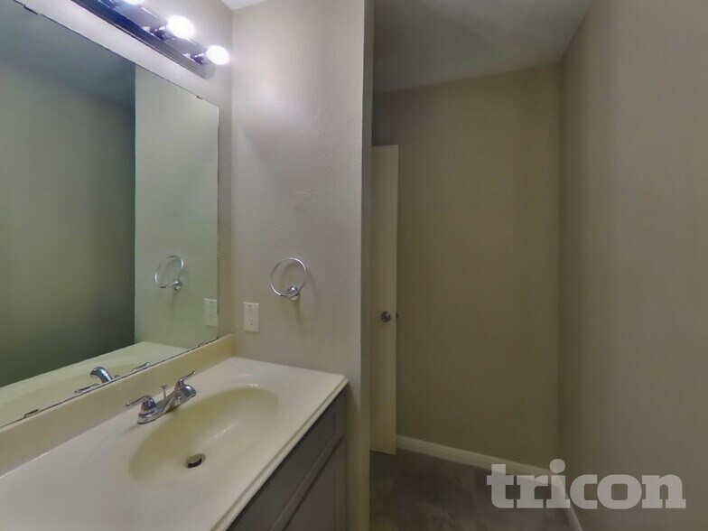 Building Photo - 21606 Dawn Timbers Ct