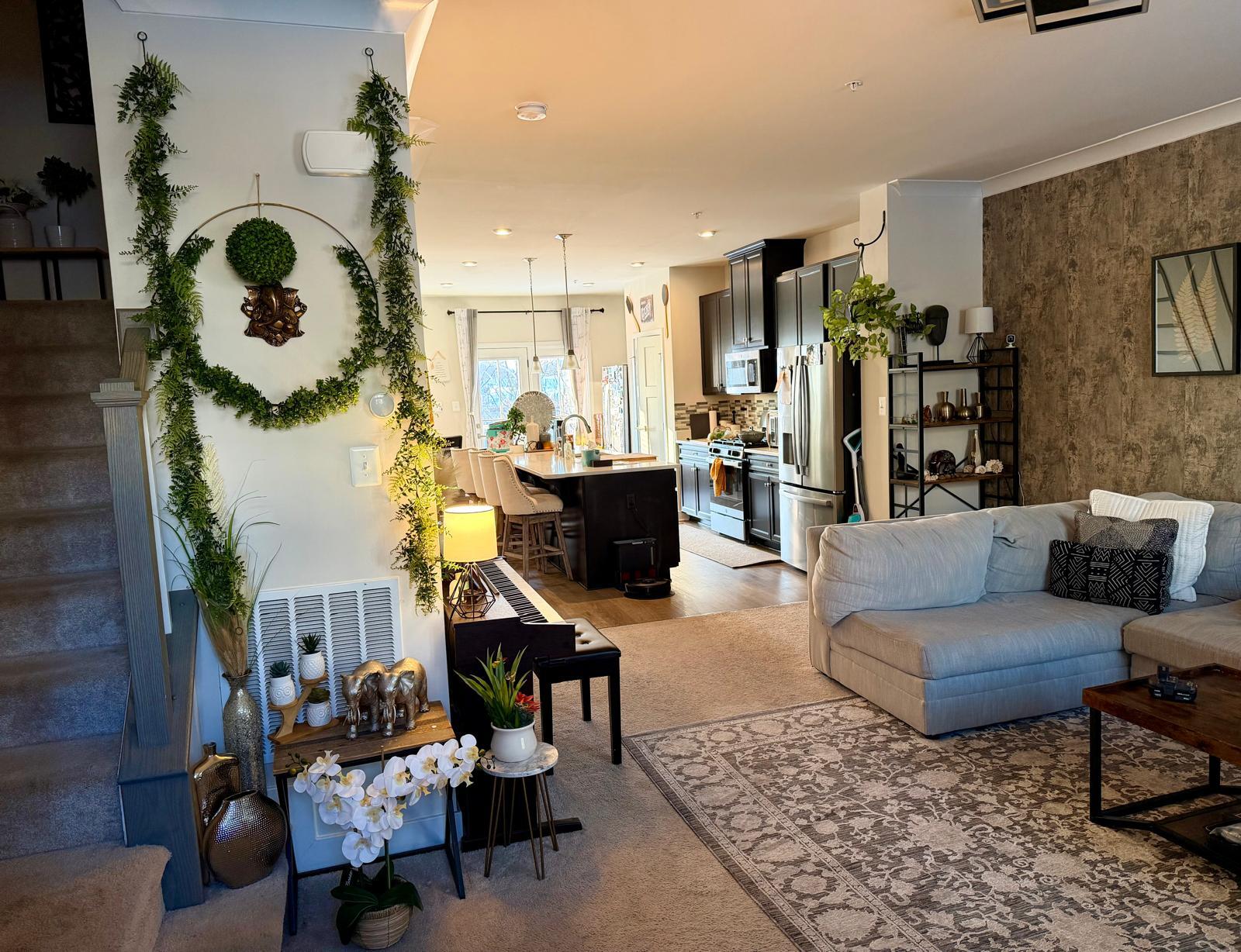 Building Photo - 6032 Goshawk St