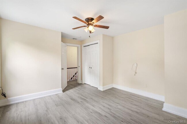 Building Photo - 5 Mills Ave