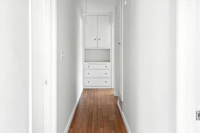 Building Photo - 8846 Laramie Ave