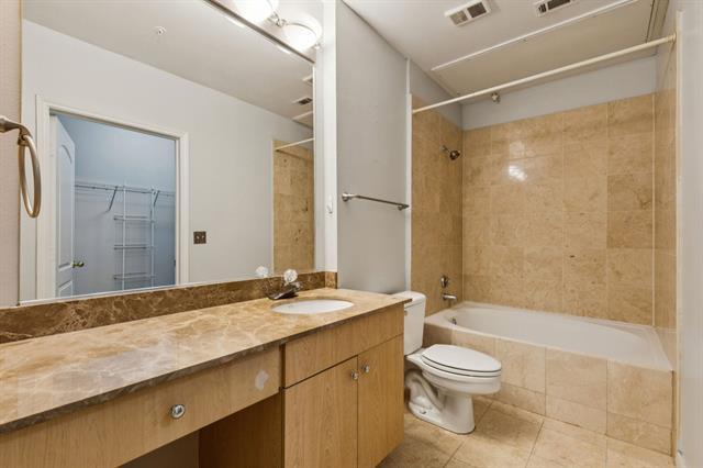 Building Photo - 3225 Turtle Creek Blvd Blvd